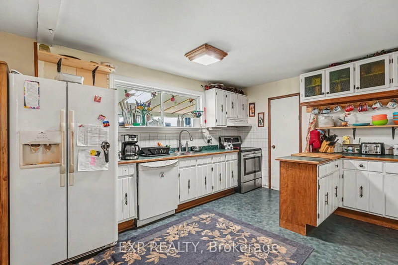 5233 3rd Line Road