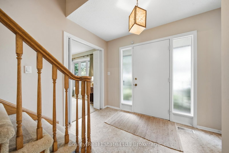 32 Waverley Dr photo 5