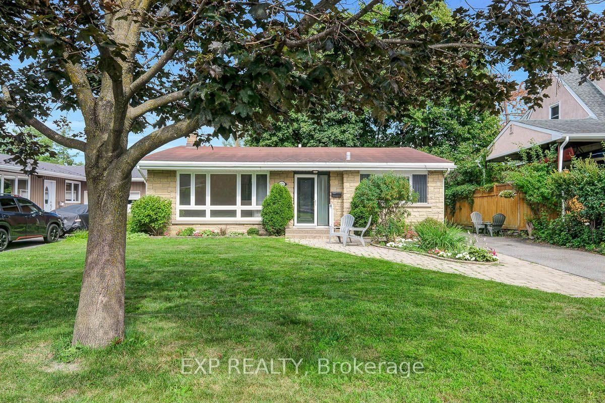 1473 Chomley Crescent • Ottawa, ON photo 2