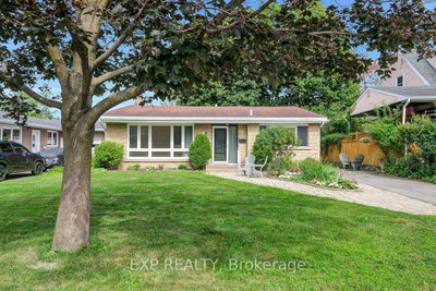 1473 Chomley Crescent • Ottawa, ON photo 2