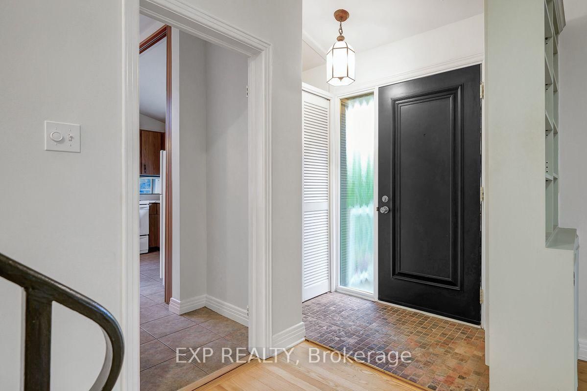 1473 Chomley Crescent • Ottawa, ON photo 8