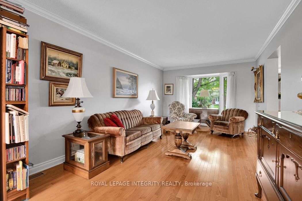 46 Dartmoor Drive • Kanata, ON photo 4