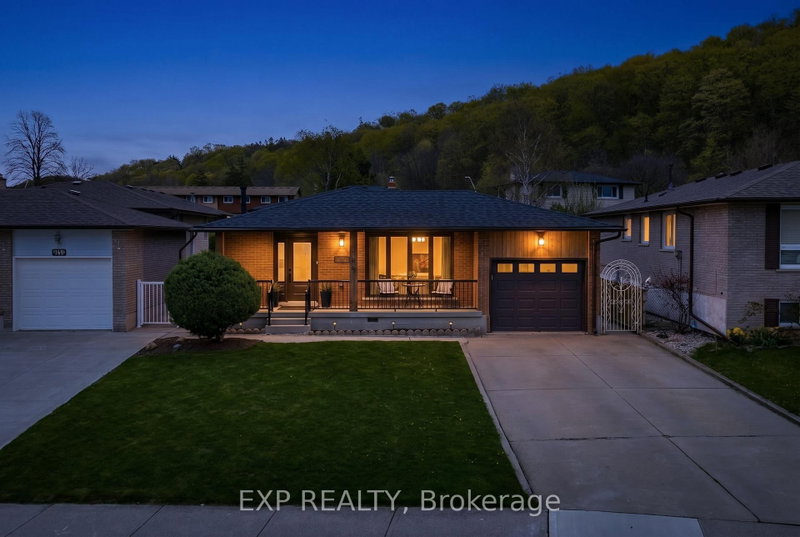 142 Marcella Crescent, Hamilton