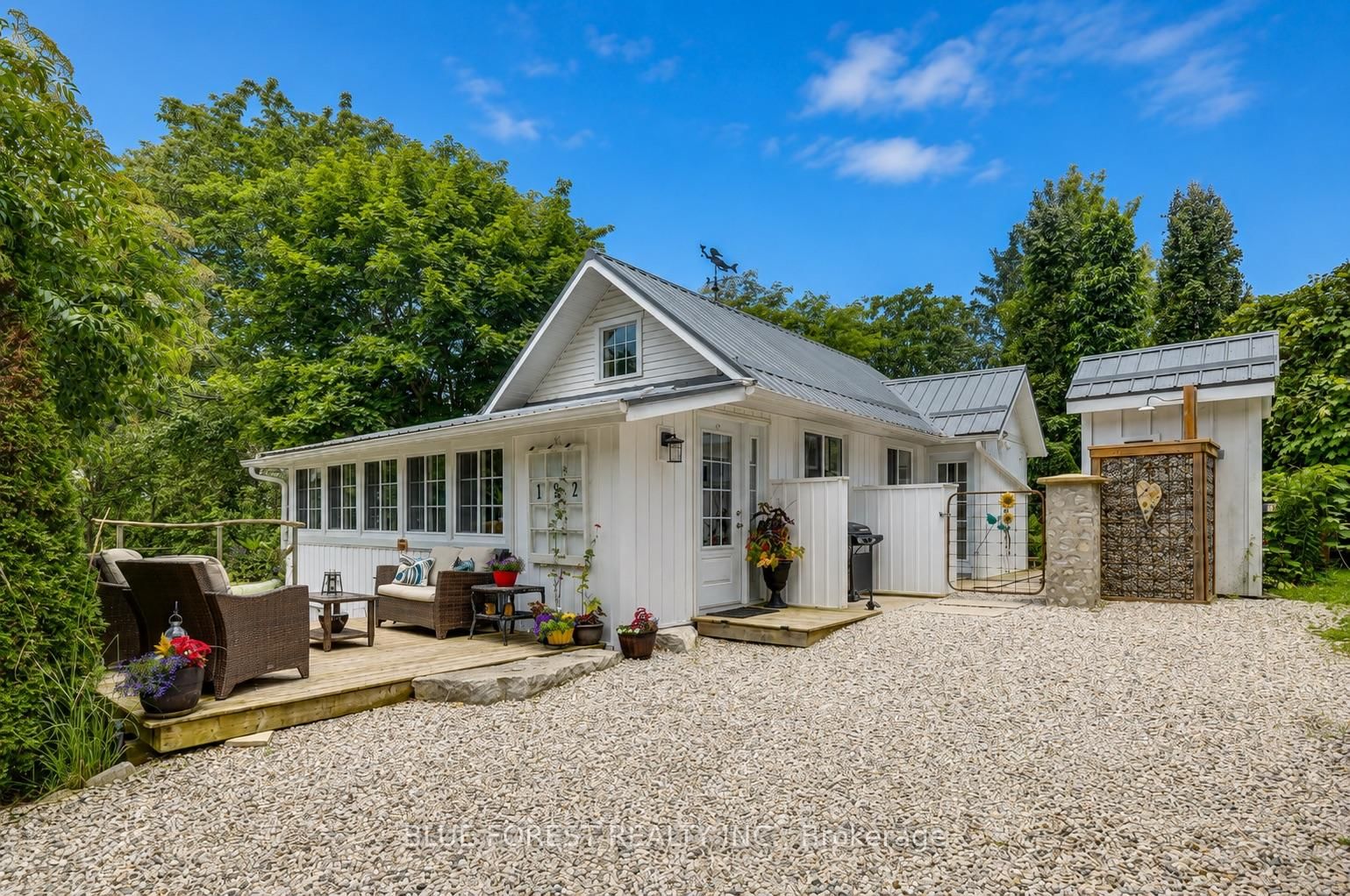 192 MITCHELL Street, Central Elgin — photo 1