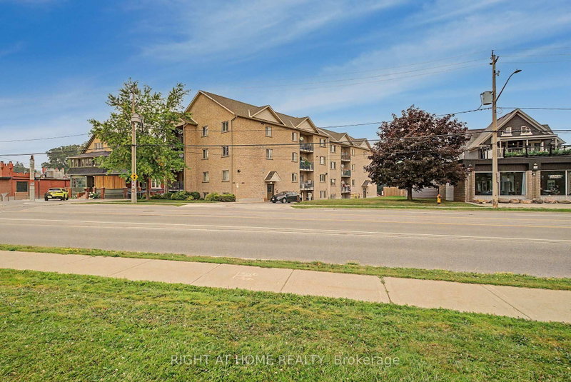 403 - 1522 King Street E