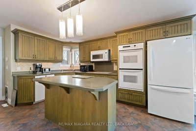 1671 Third Street Louth Street — photo 5