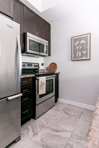 35 Southshore Hamilton,ON L8E 0J2 — Photo 10
