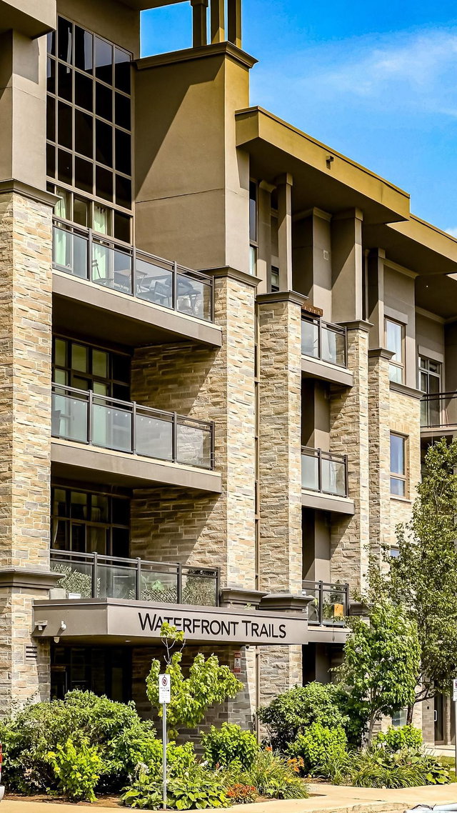 221 - 35 Southshore Crescent