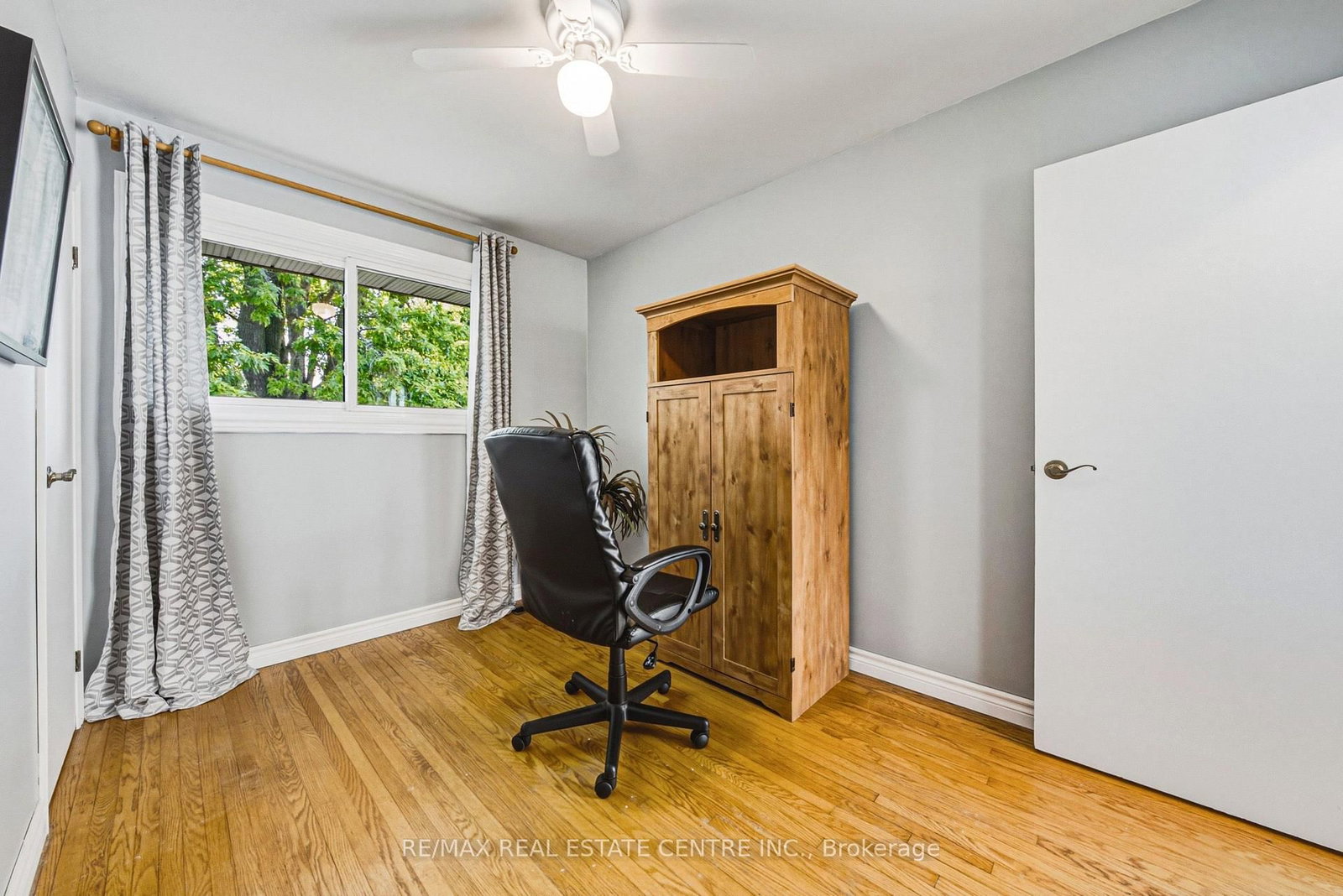 1821 Biscayne Drive • Cambridge, ON photo 12