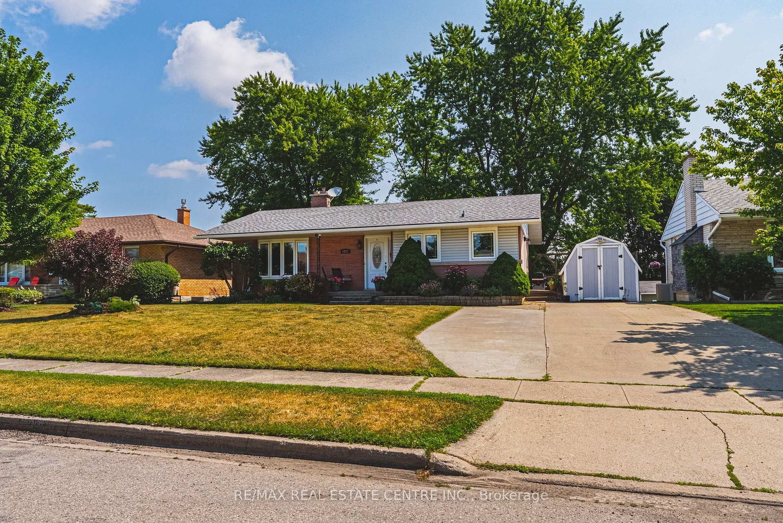 1821 Biscayne Drive • Cambridge, ON photo 3
