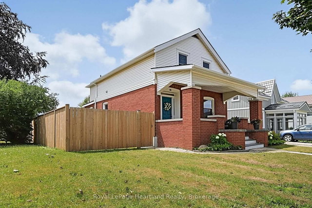 114 ELGIN Avenue E