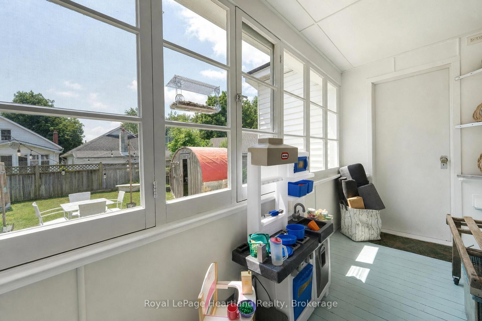 114 ELGIN Avenue E • Goderich, ON photo 21