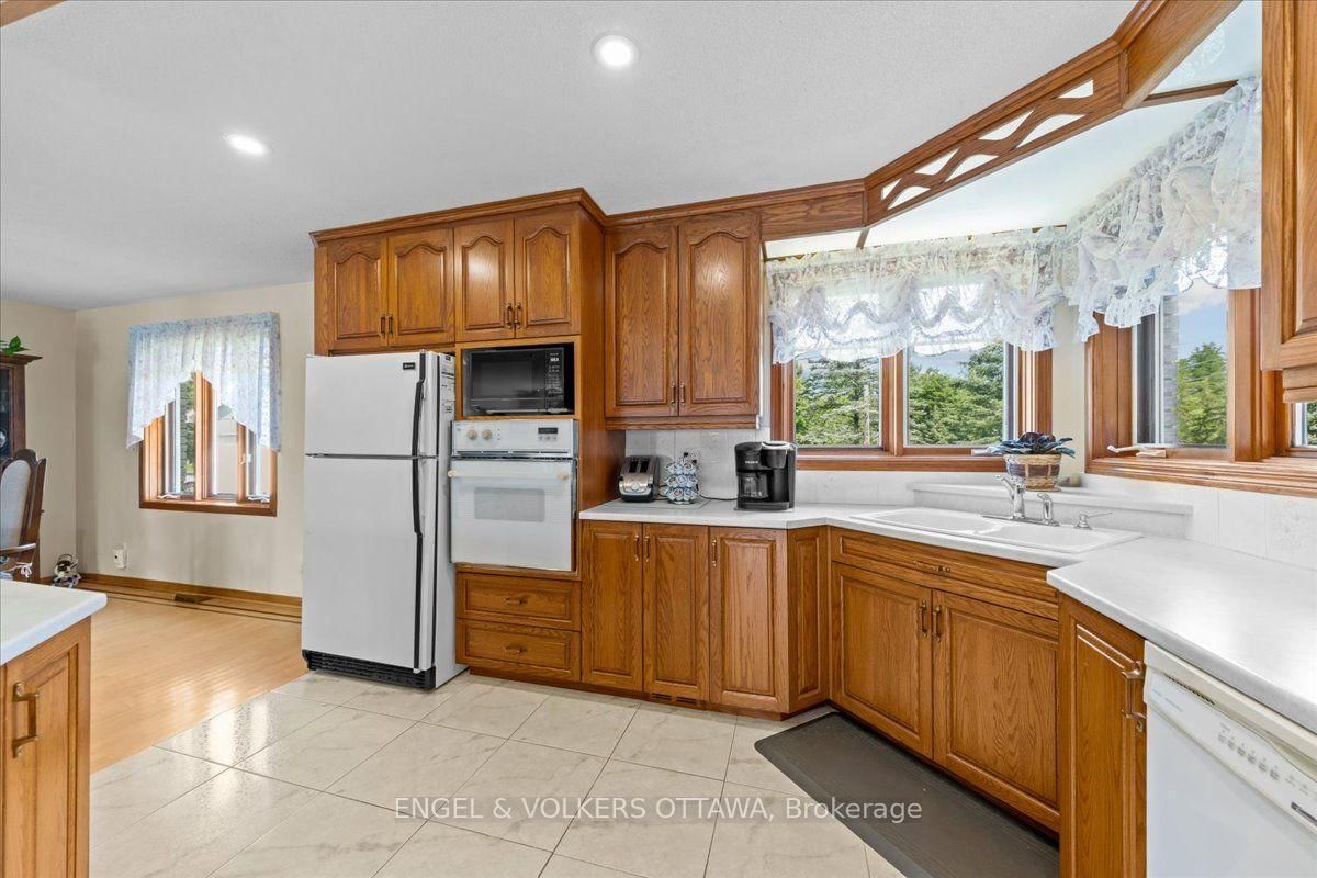 3805 Big Rideau Lake Road • Rideau Lakes, ON photo 13