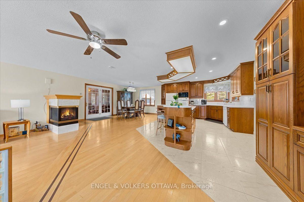 3805 Big Rideau Lake Road • Rideau Lakes, ON photo 4