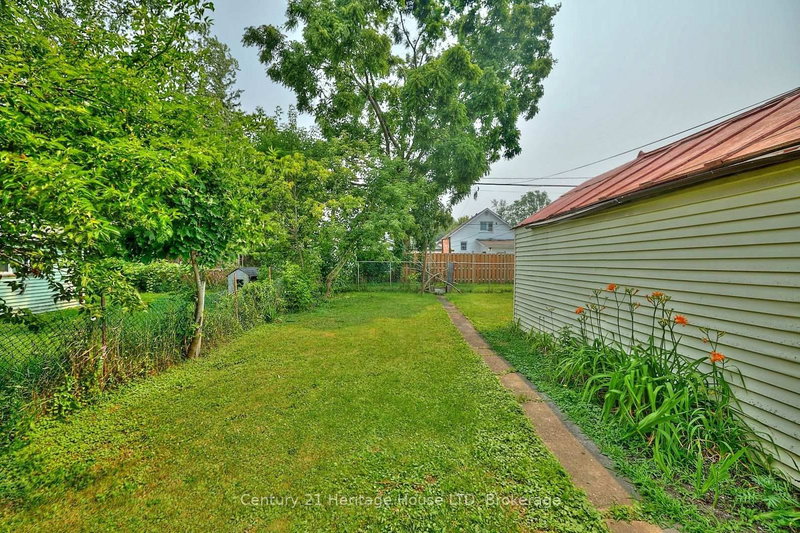 231 Dufferin Street