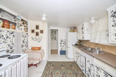 231 Dufferin Street • Fort Erie, ON photo 9