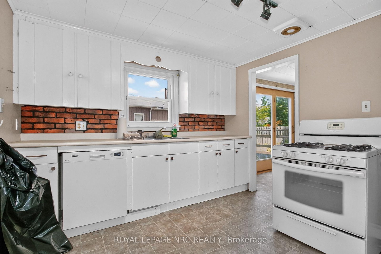 2964 Hyman Avenue • Fort Erie, ON photo 12