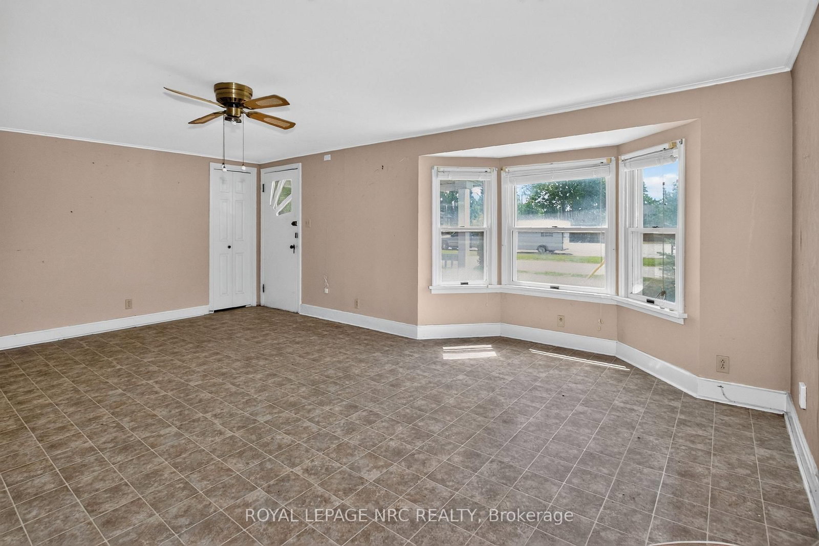 2964 Hyman Avenue • Fort Erie, ON photo 8