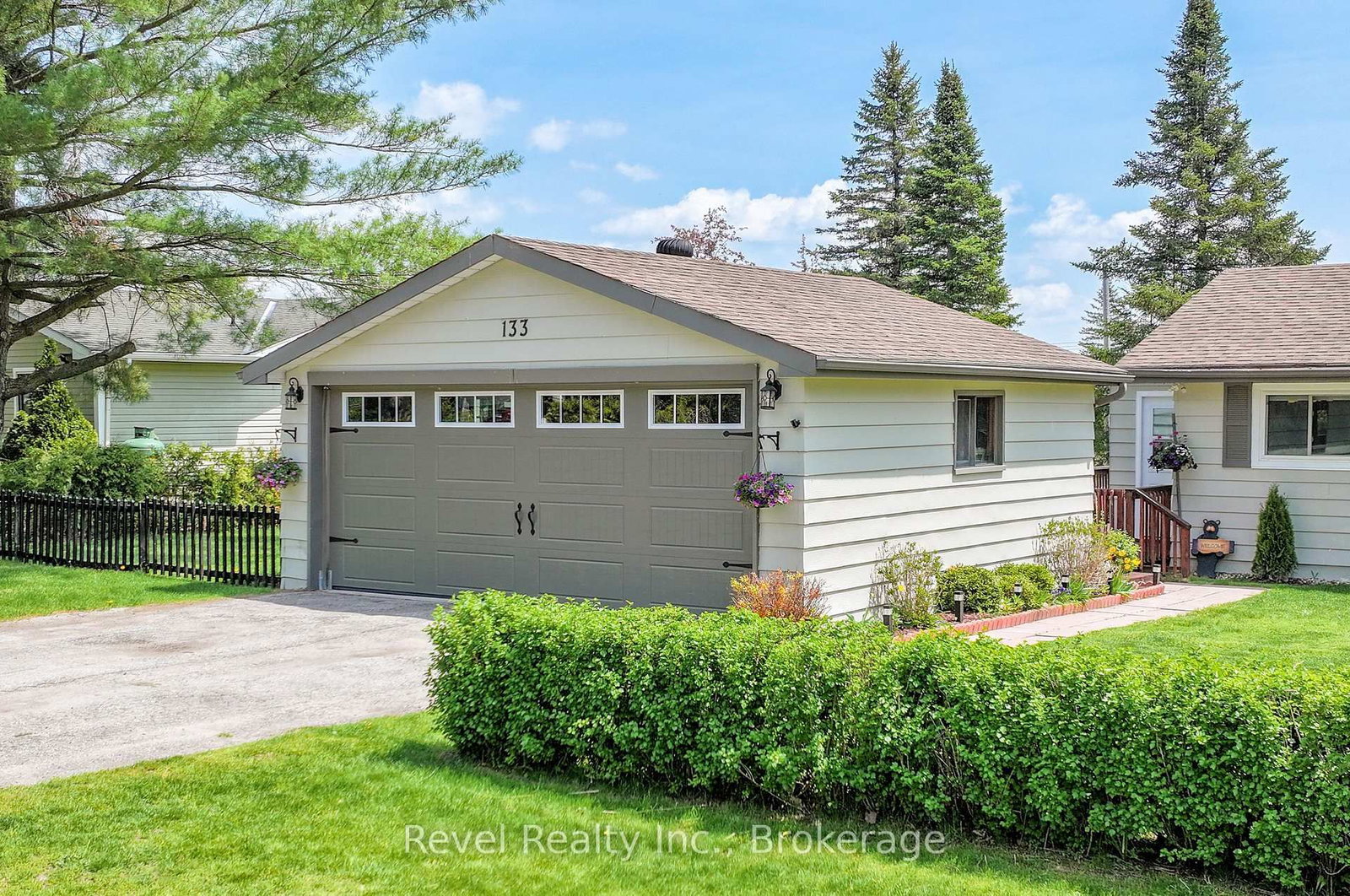 133 Victoria Drive E • Kawartha Lakes, ON photo 4