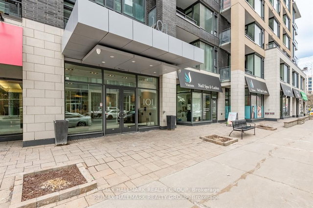319 - 101 Richmond Road
