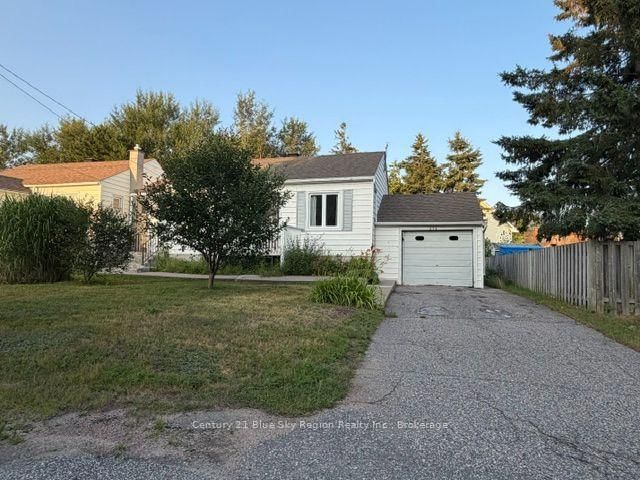 578 Mcphail Street, North Bay