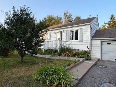 578 Mcphail Street • North Bay, ON photo 2
