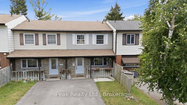1673 Applewood Crescent