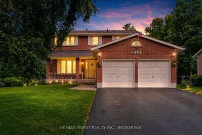 886 Bridle Path Crescent