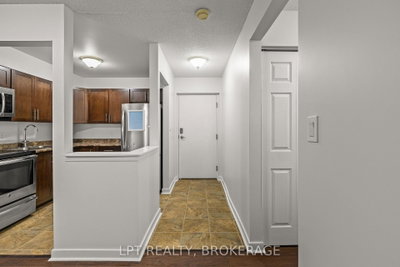 Unit 107 — 310 Kingsdale Avenue — photo 5