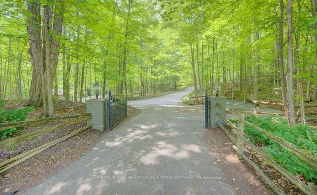 7785 Wellington 34 Road