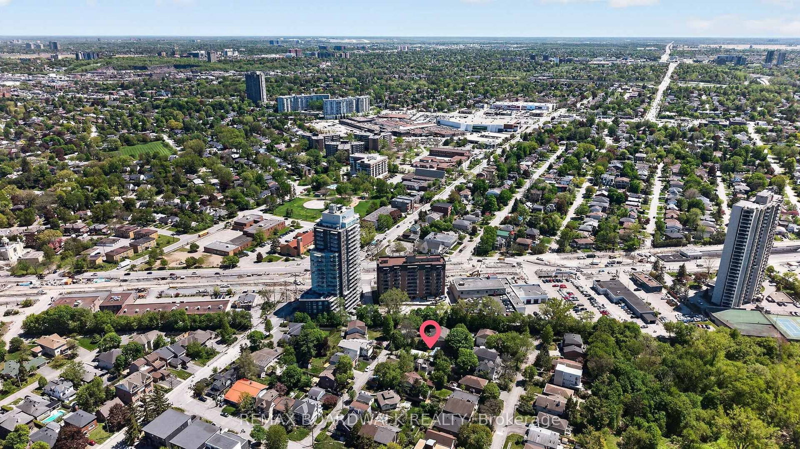 92 Orvigale Road • Ottawa, ON photo 10