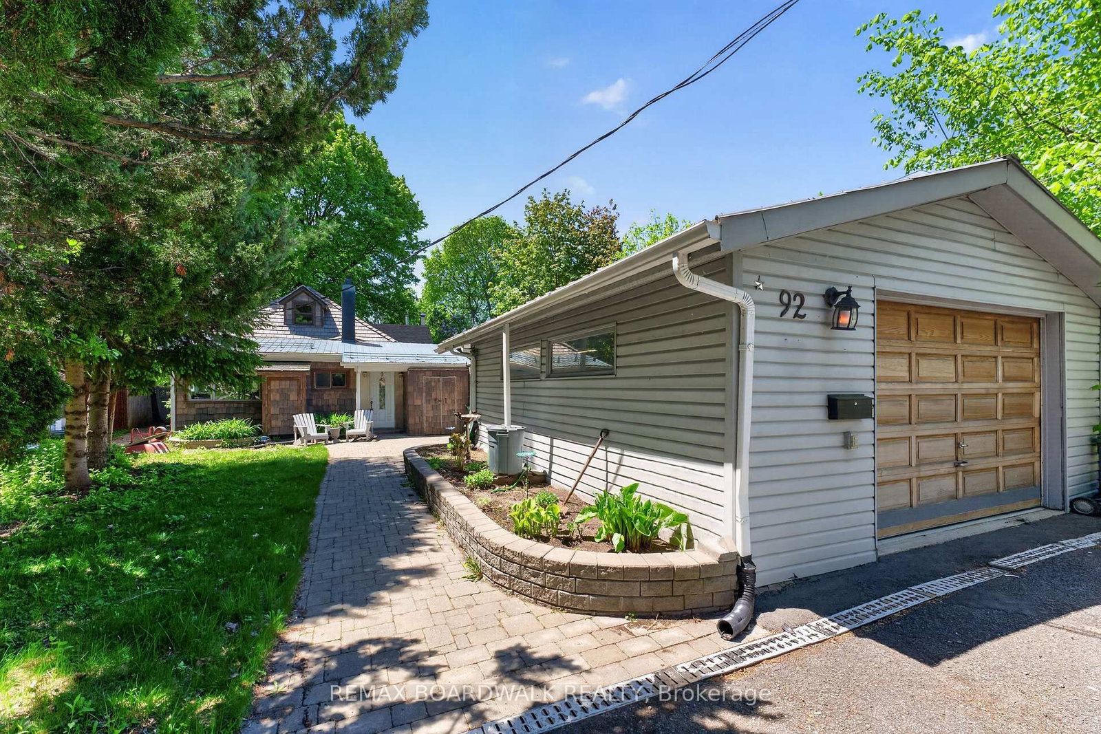 92 Orvigale Road • Ottawa, ON photo 14