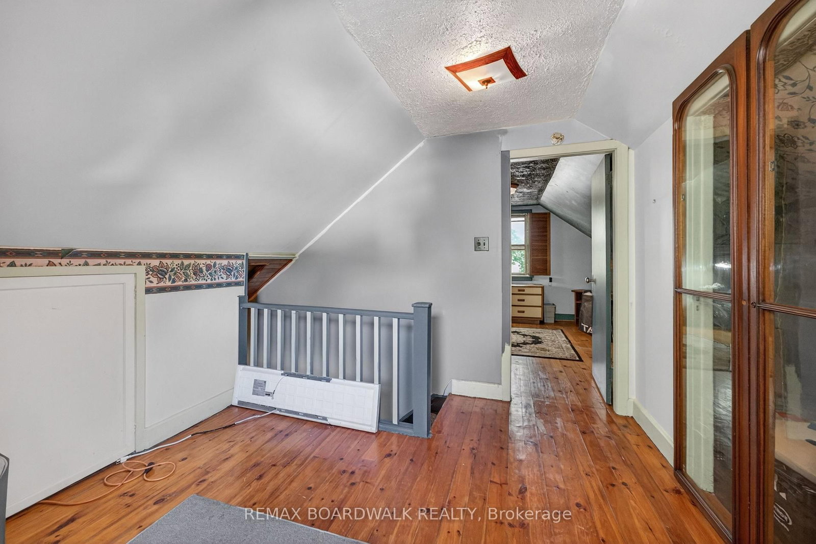92 Orvigale Road • Ottawa, ON photo 32