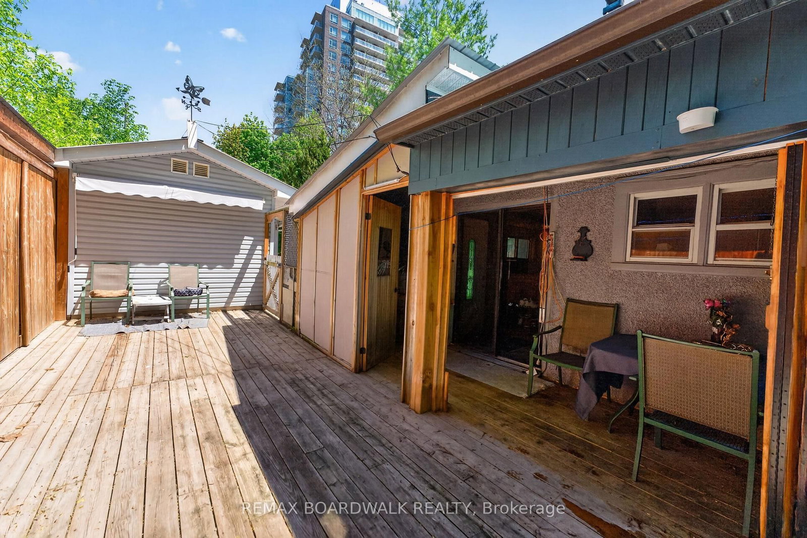 92 Orvigale Road • Ottawa, ON photo 43