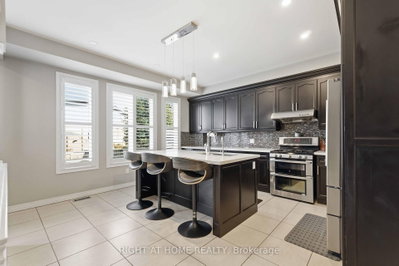 212 Chartwell Circle — more photos