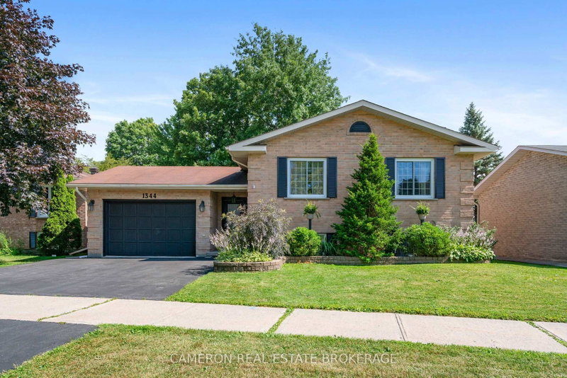 home for sale on 1344 Stormont Drive