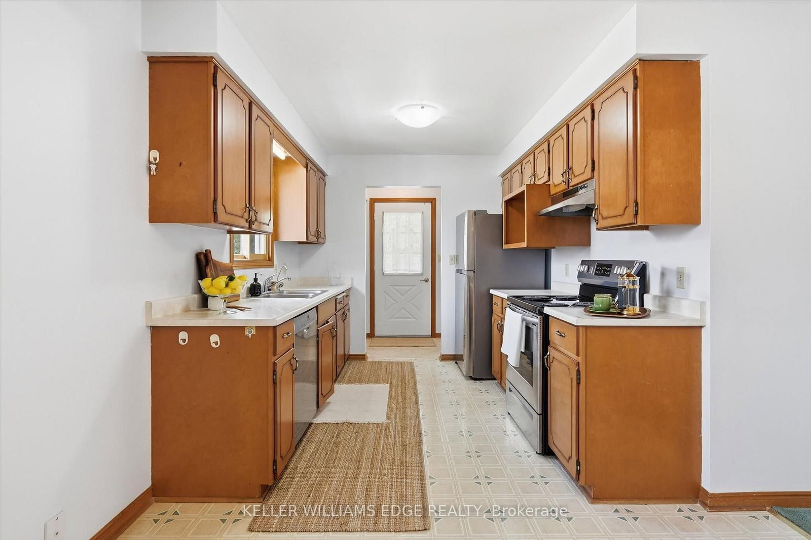 17 Richardson Drive • Norfolk, ON photo 9