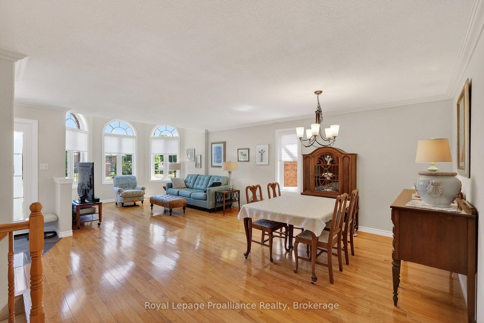 30 Heartwood Drive • Belleville, ON photo 10
