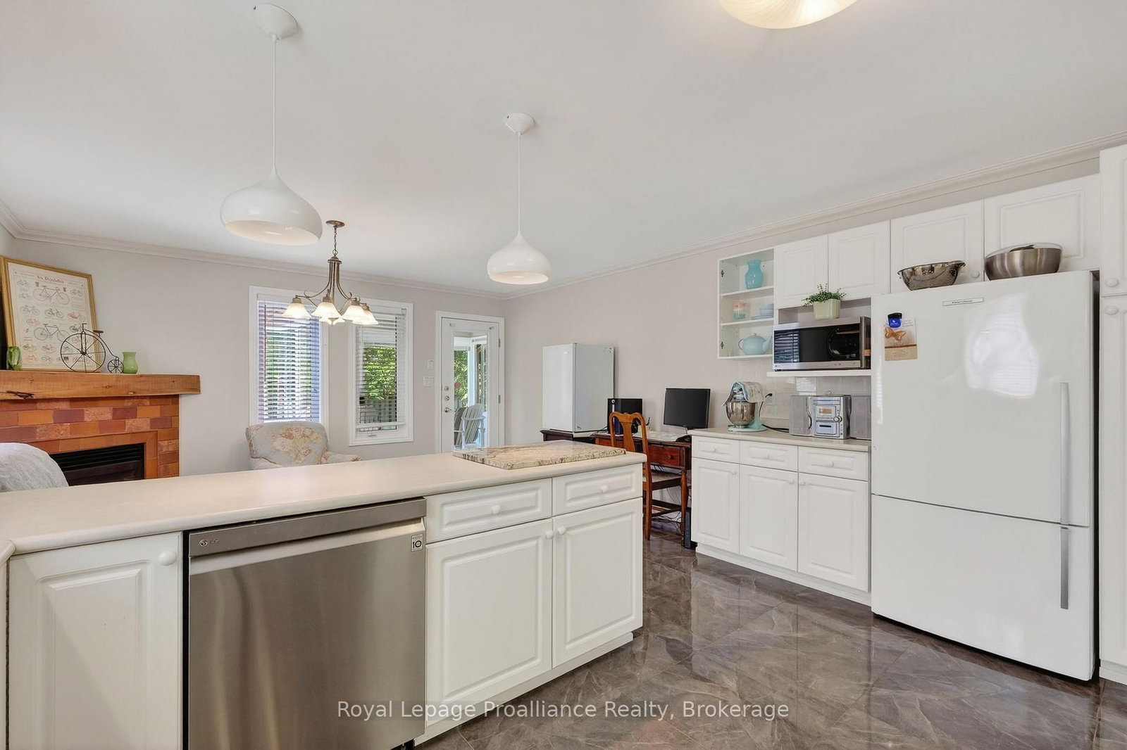 30 Heartwood Drive • Belleville, ON photo 15
