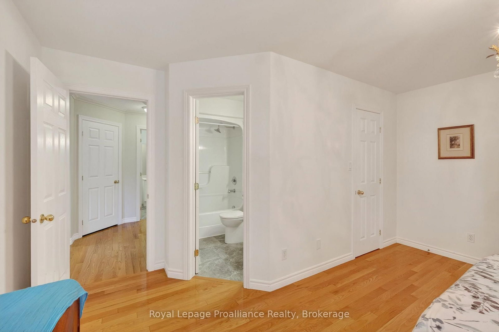 30 Heartwood Drive • Belleville, ON photo 27
