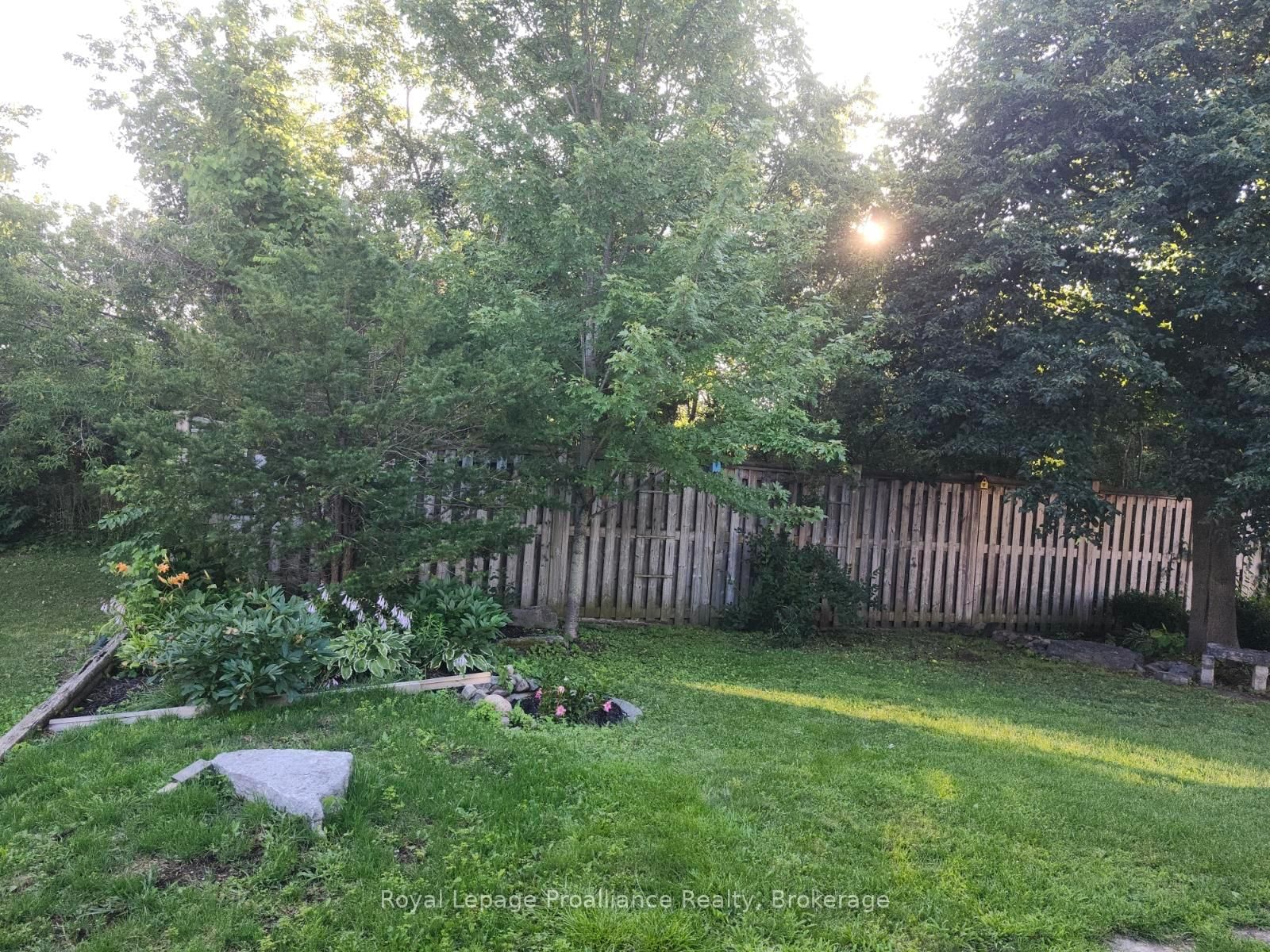30 Heartwood Drive • Belleville, ON photo 44