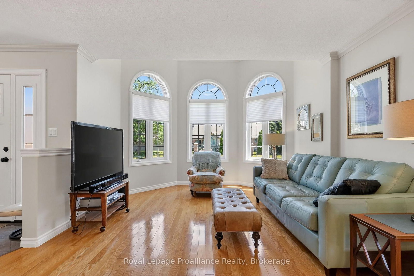 30 Heartwood Drive • Belleville, ON photo 7