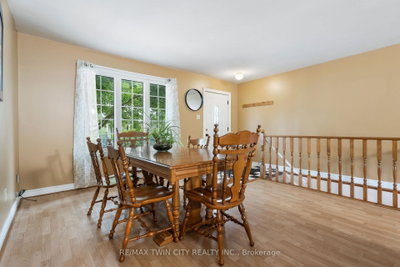 25 SAUNBY Street • London North, ON photo 8