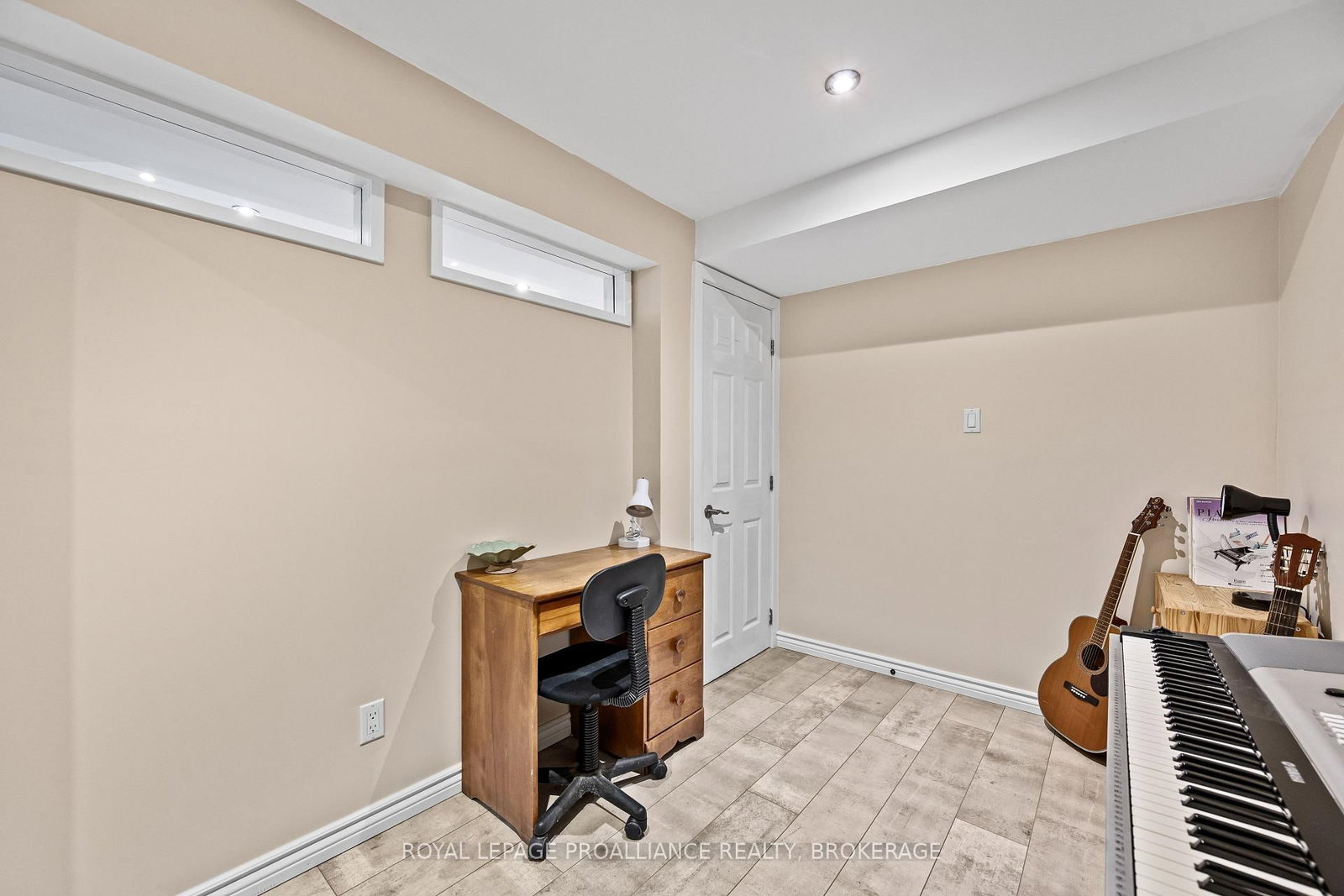 901 Ascot Lane • Kingston, ON photo 32