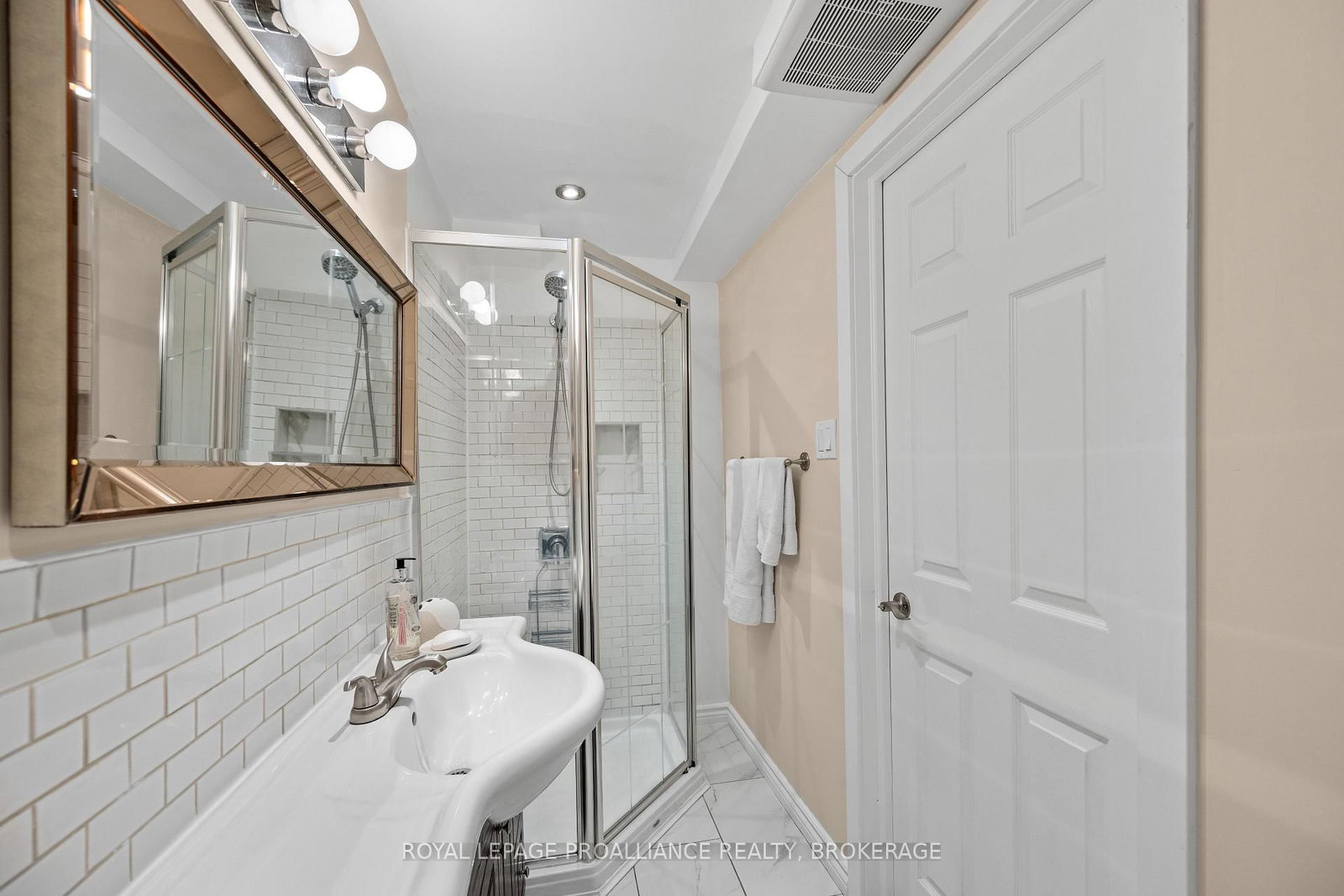 901 Ascot Lane • Kingston, ON photo 36