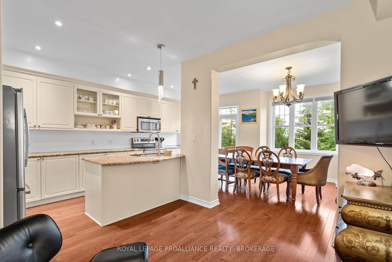 901 Ascot Lane • Kingston, ON photo 8