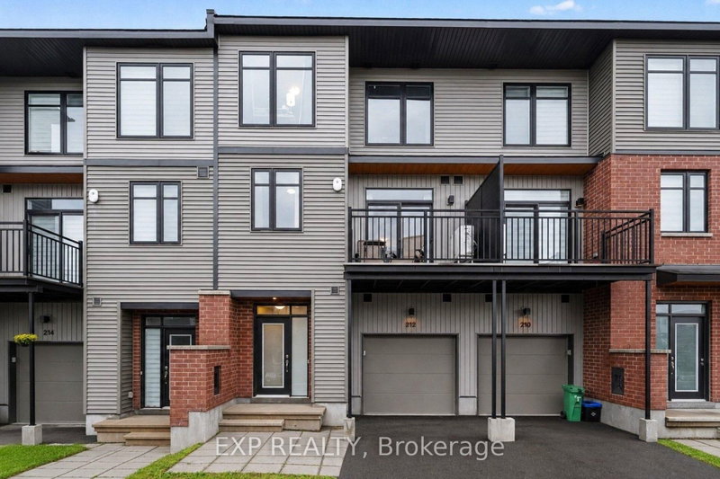 212 Tussock Private