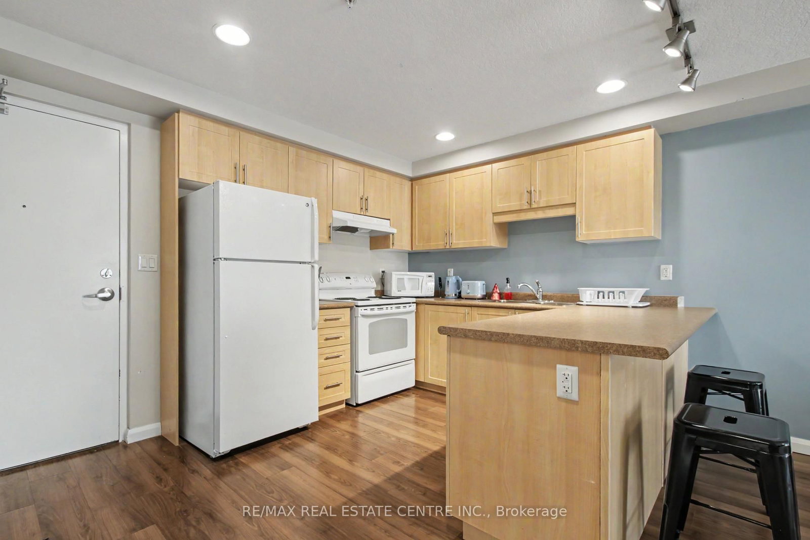 96 University Ave, Waterloo, view 16