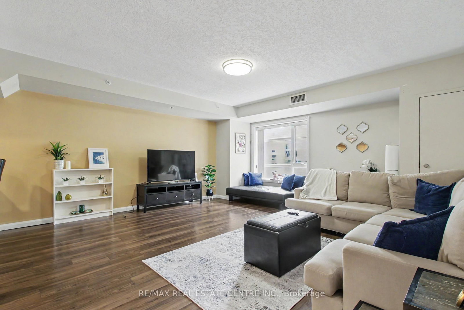 96 University Ave, Waterloo, view 4