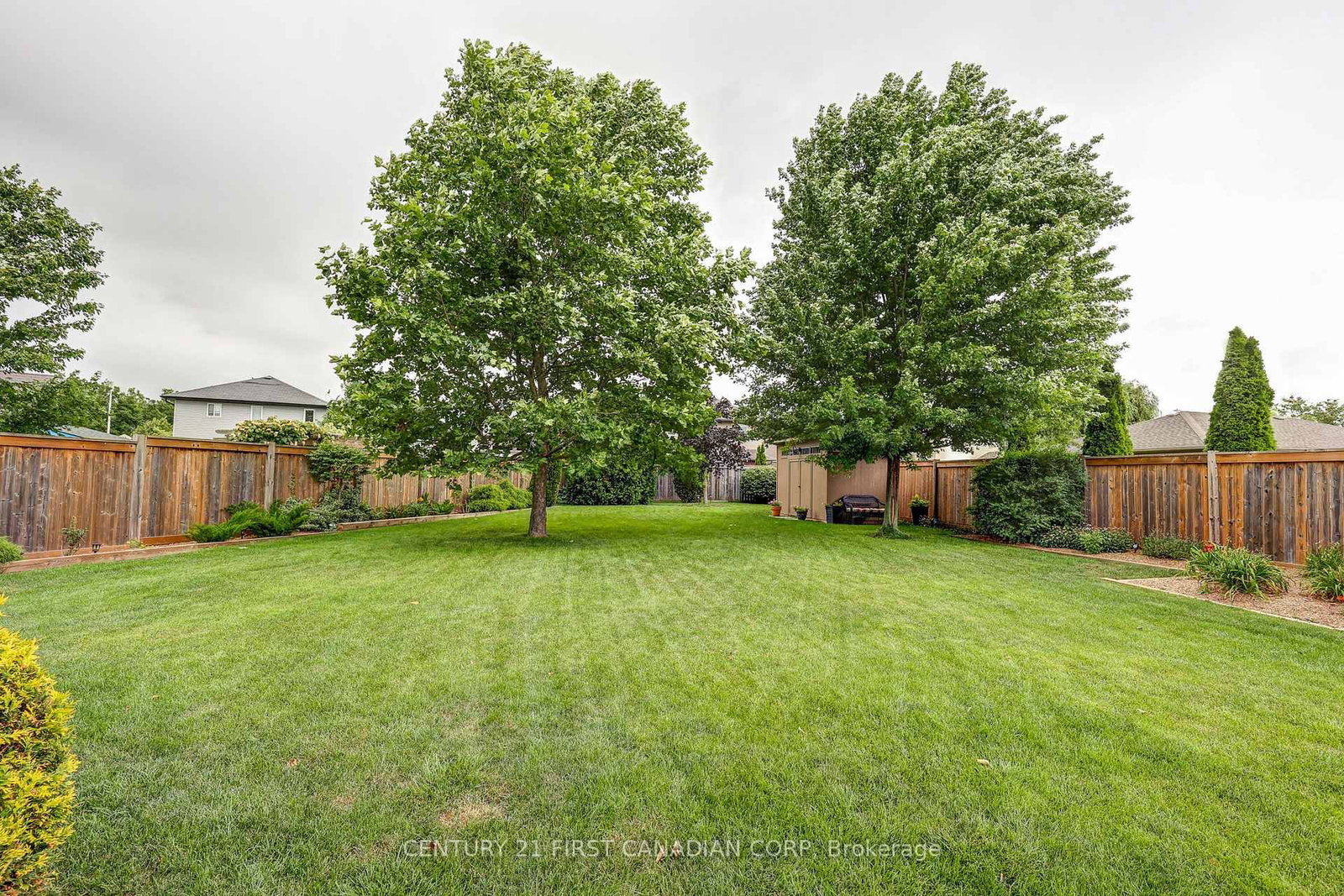 26 Cardinal Court, St. Thomas — photo 7
